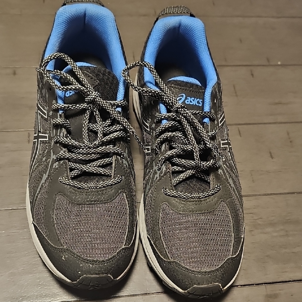 Asics Gray Running Shoes with Blue Lining